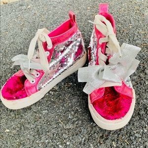 Girl size 13 jojo shoes